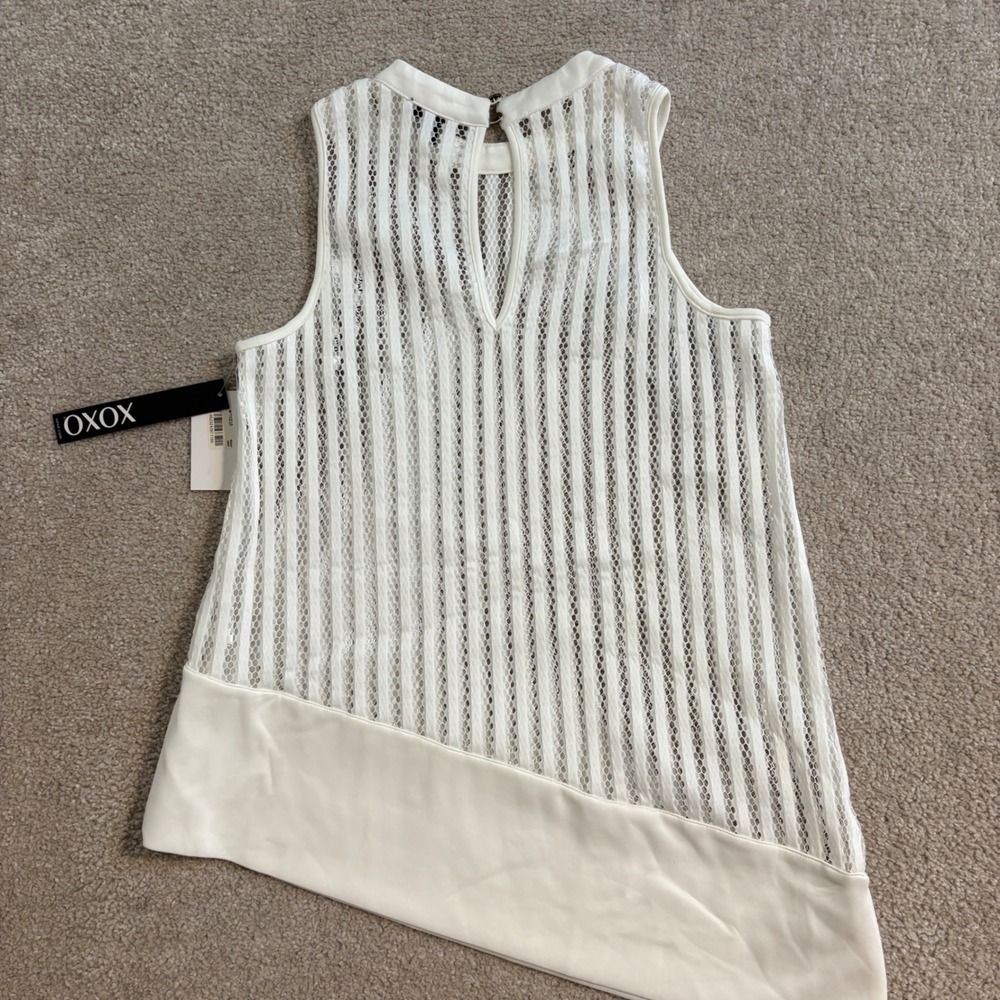 NWT XOXO‎ White Sleeveless Top - Sheer Lace Overlay - Contemporary Style - S - Picture 3 of 10